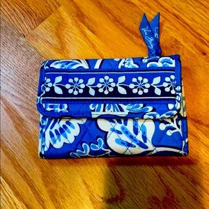 Vera Bradley wallet